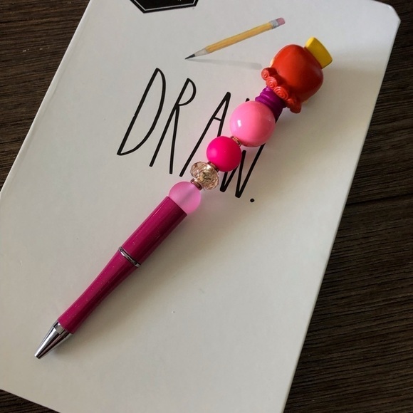 Disney Doorables: Cinderella: Anastasia handmade beaded pen - Picture 3 of 3